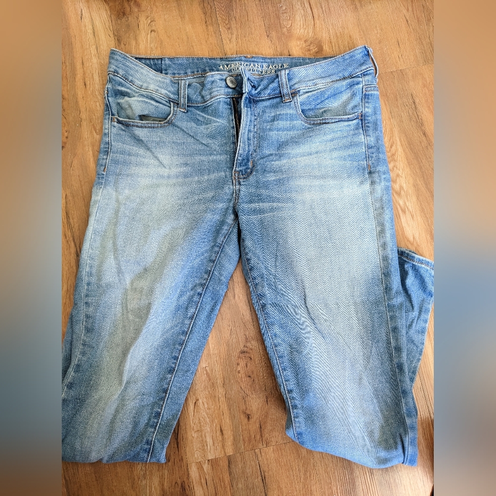 AE Light wash Jegging Size 14